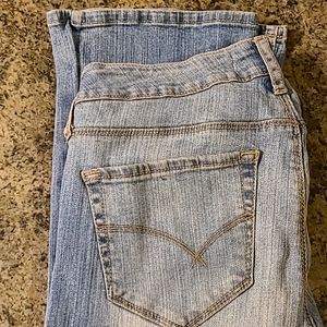 WOMEN'S BULLHEAD JEANS